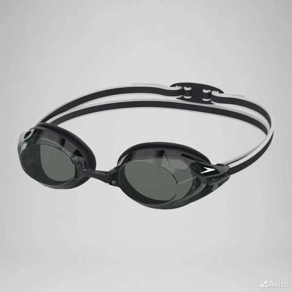 Очки для плавания Speedo Vanquisher 3.0  (темные; Черный)