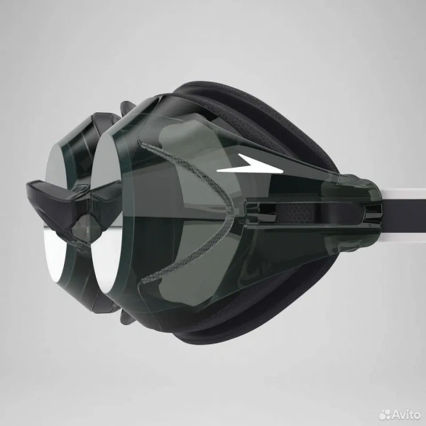 Очки для плавания Speedo Vanquisher 3.0  (темные; Черный)