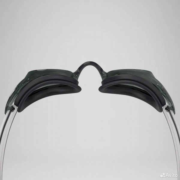 Очки для плавания Speedo Vanquisher 3.0  (темные; Черный)